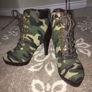 Camo lace up heels